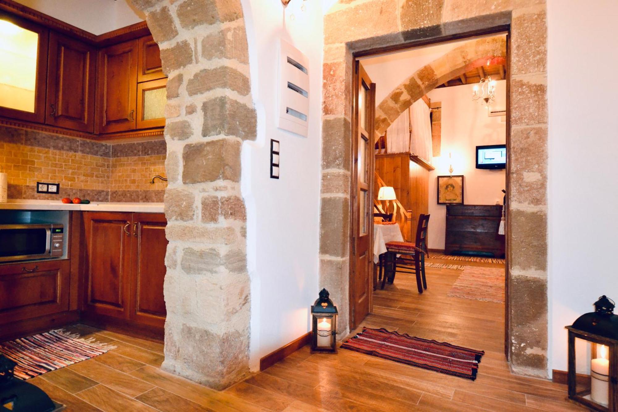 Villa Patitiri Traditional House With Hot Tub Archangelos  Extérieur photo